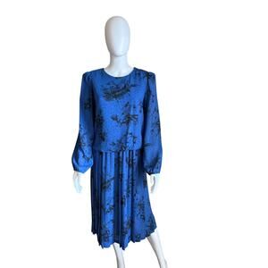 Breli Originals Blue Floral Pleated Long Sleeve Midi Dress 14